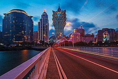 如果碧姬公主沿用初代《马里奥》的设计会是什么样？